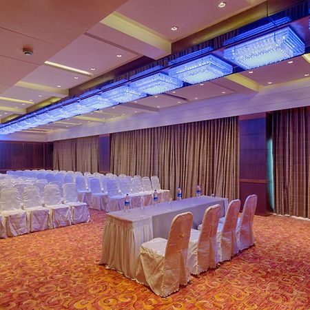 The President-A Boutique Hotel Ahmedabad Bagian luar foto