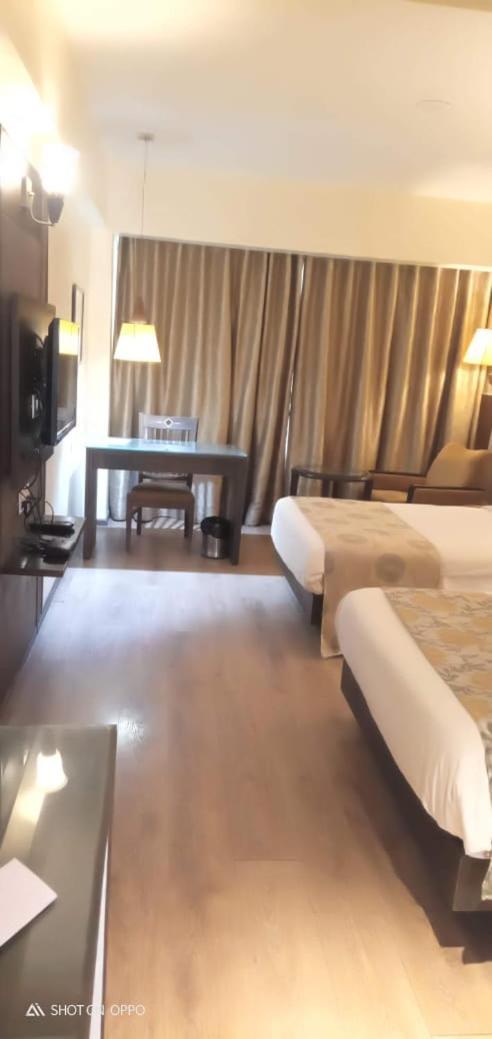The President-A Boutique Hotel Ahmedabad Bagian luar foto