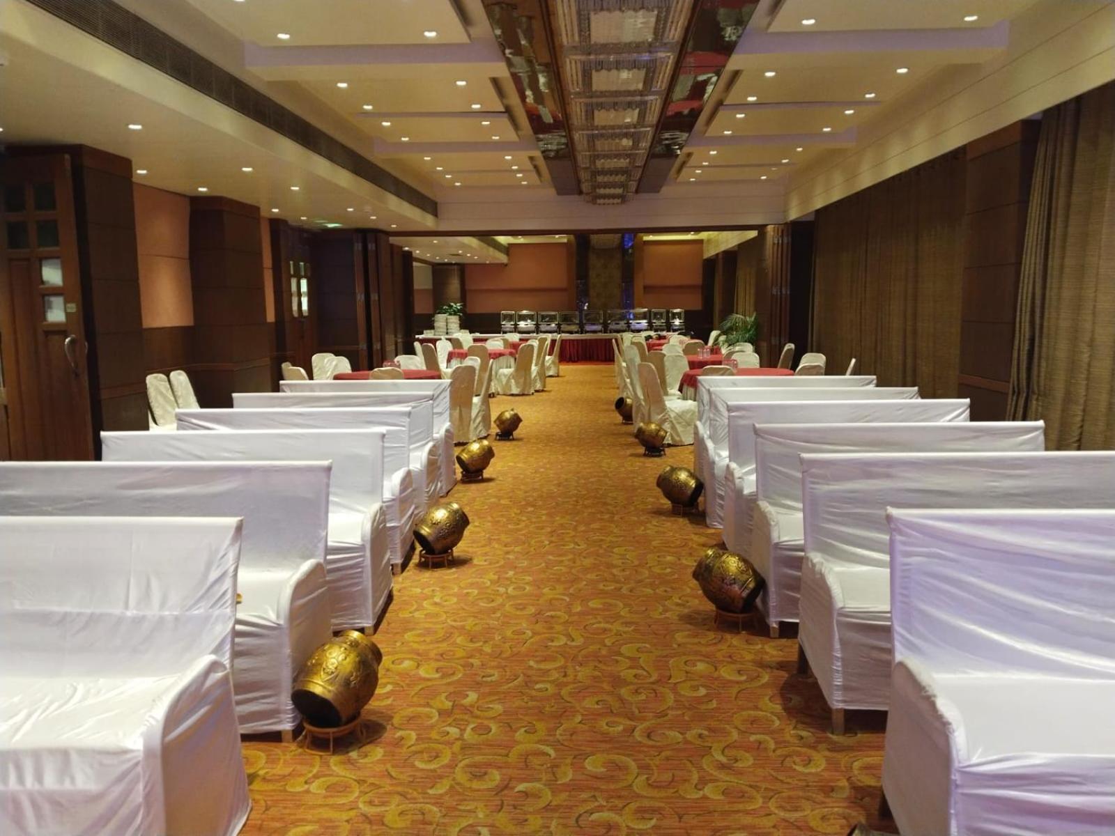 The President-A Boutique Hotel Ahmedabad Bagian luar foto