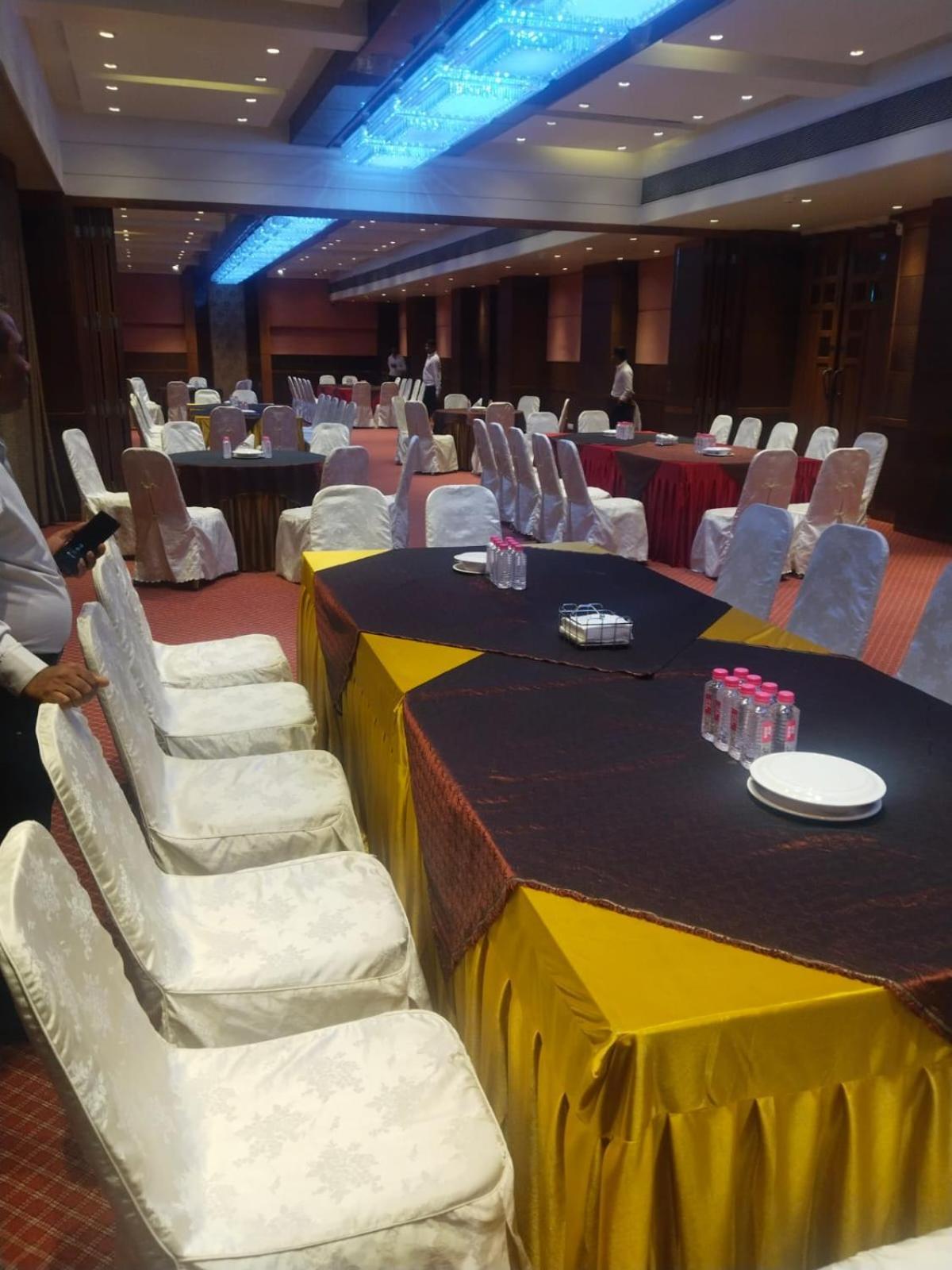 The President-A Boutique Hotel Ahmedabad Bagian luar foto