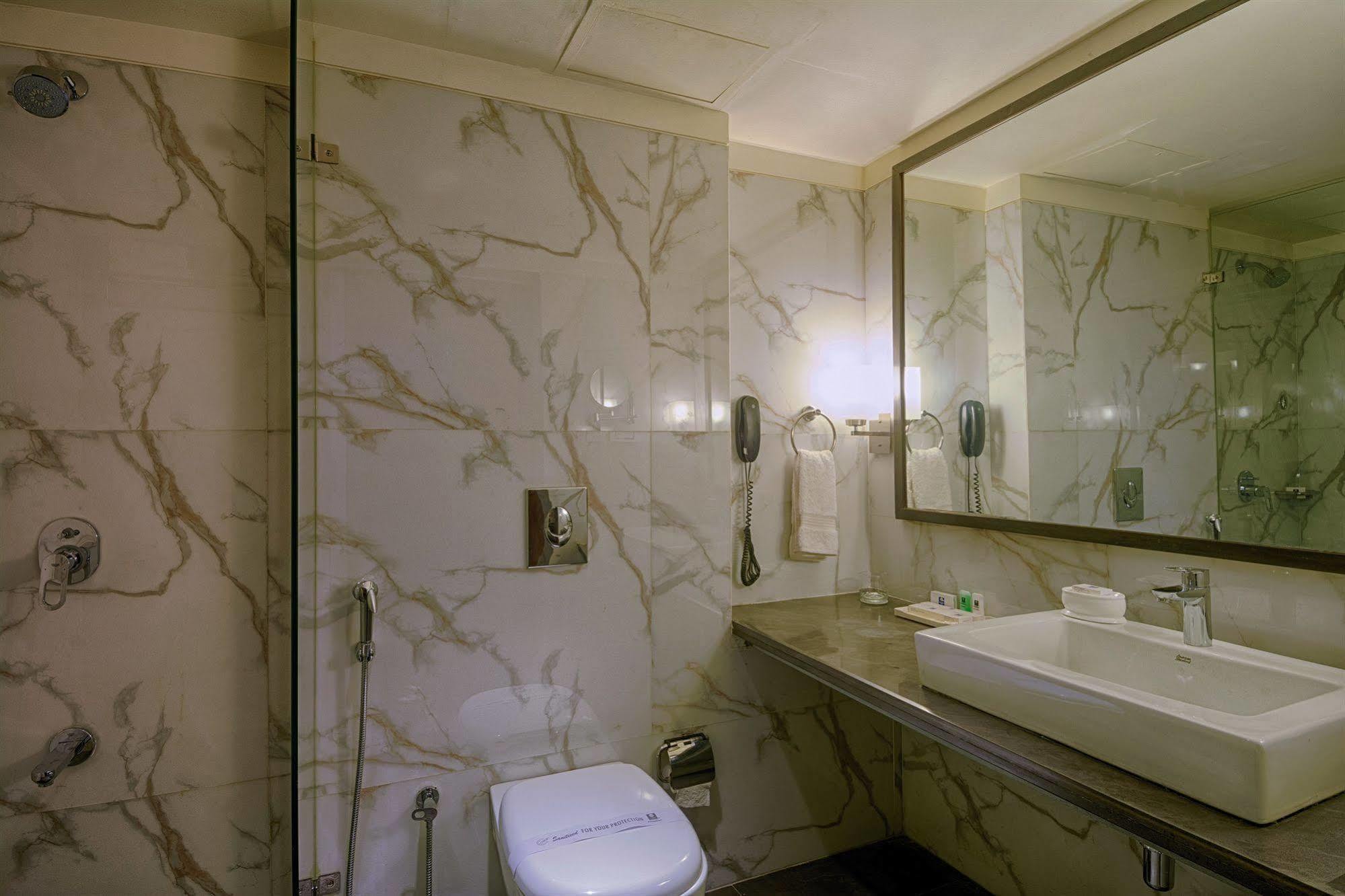 The President-A Boutique Hotel Ahmedabad Bagian luar foto