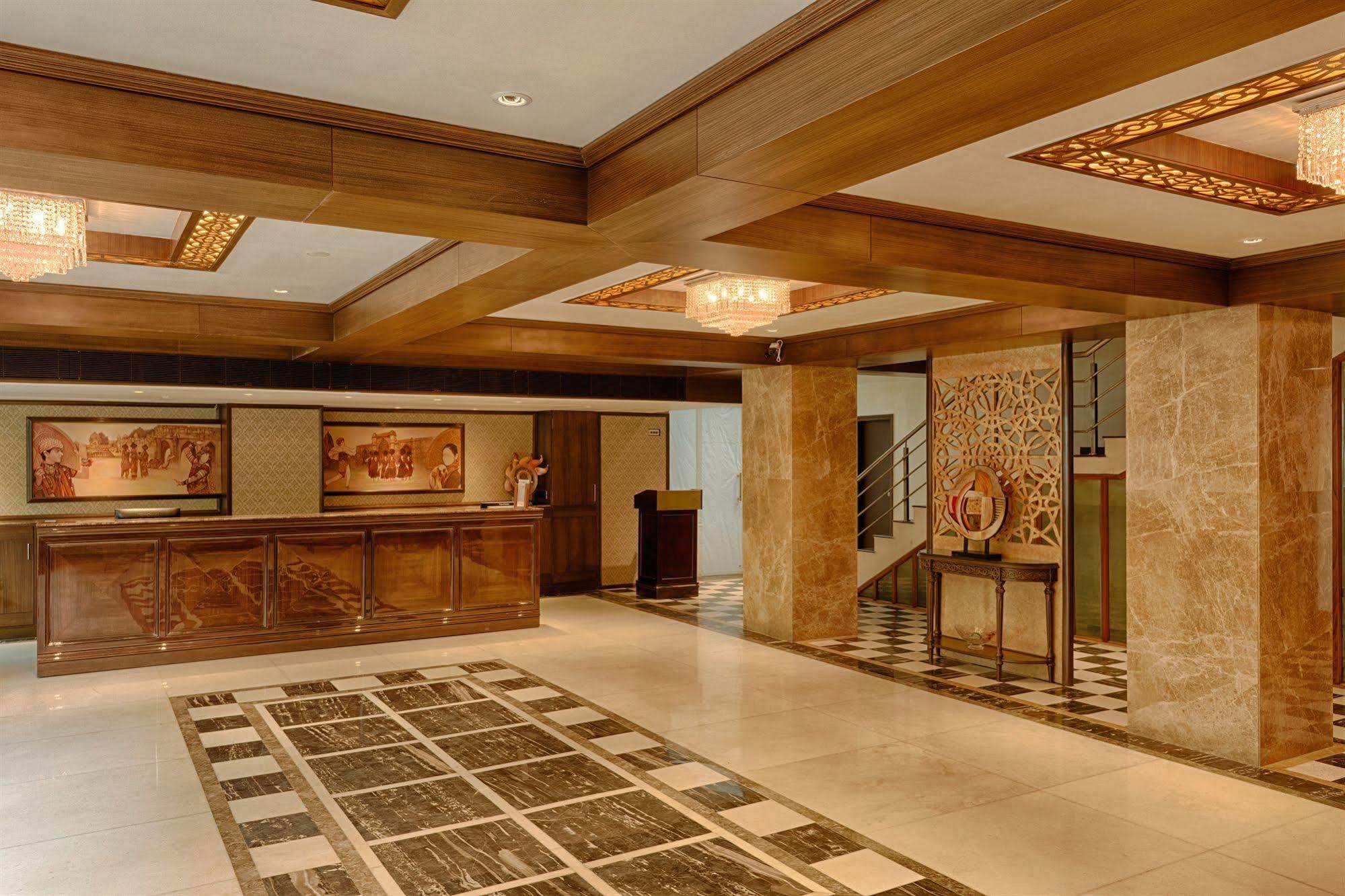 The President-A Boutique Hotel Ahmedabad Bagian luar foto