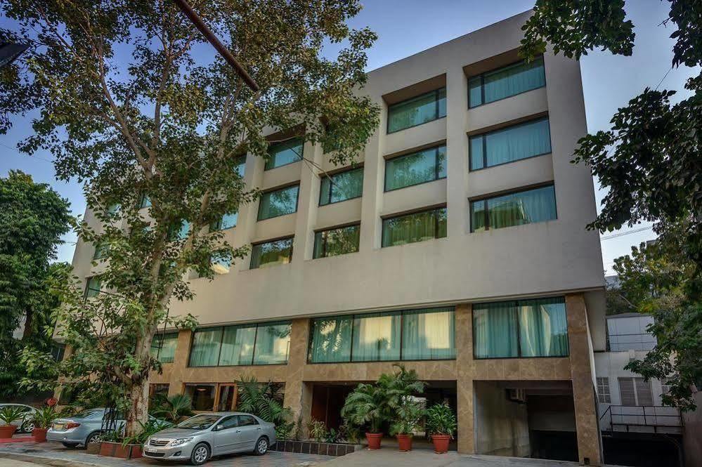 The President-A Boutique Hotel Ahmedabad Bagian luar foto